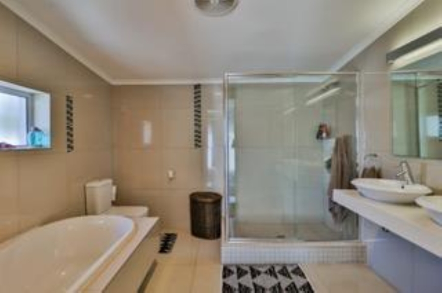 5 Bedroom Property for Sale in Van Riebeeckstrand Western Cape